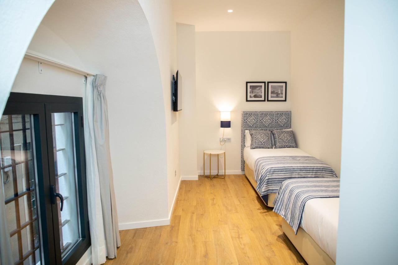 Nqn Aparts & Suites Sevilla Ngoại thất bức ảnh