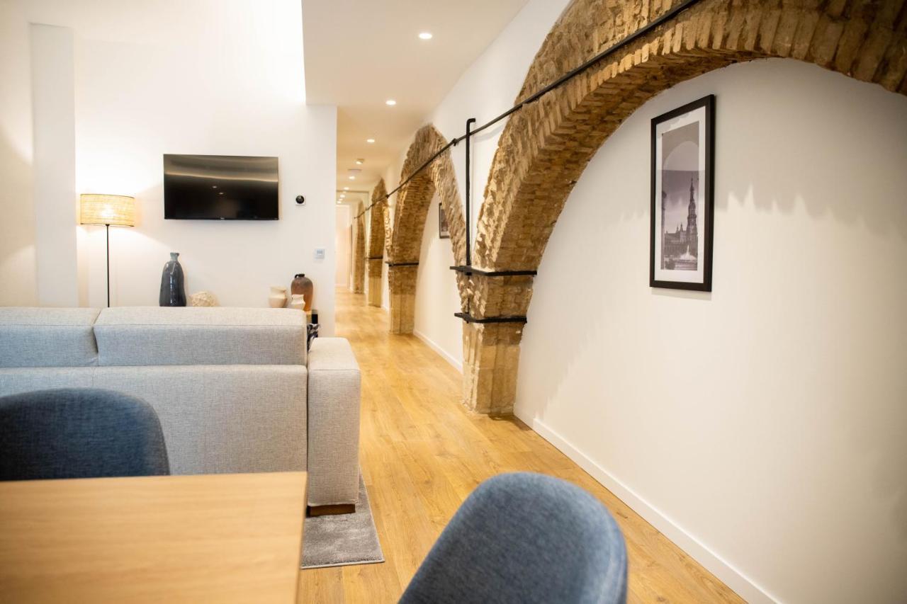 Nqn Aparts & Suites Sevilla Ngoại thất bức ảnh