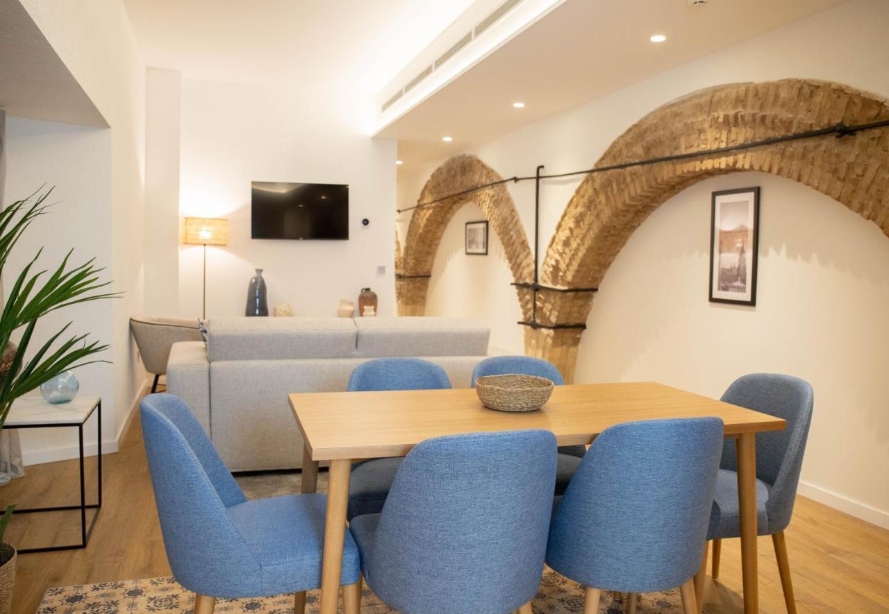 Nqn Aparts & Suites Sevilla Ngoại thất bức ảnh