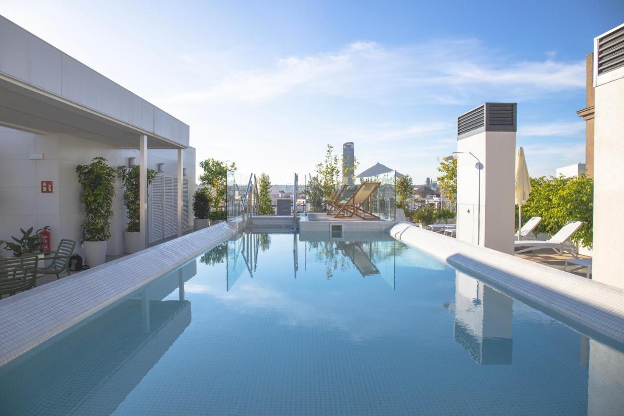 Nqn Aparts & Suites Sevilla Ngoại thất bức ảnh