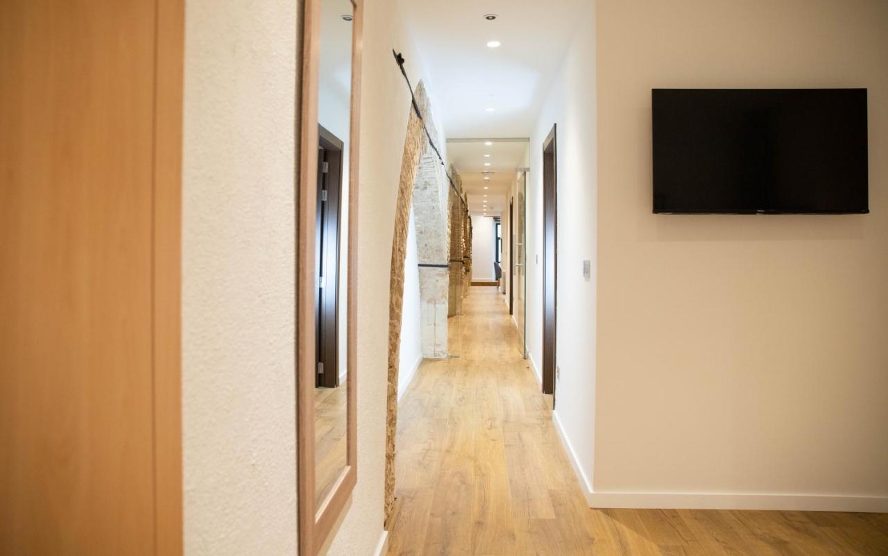Nqn Aparts & Suites Sevilla Ngoại thất bức ảnh