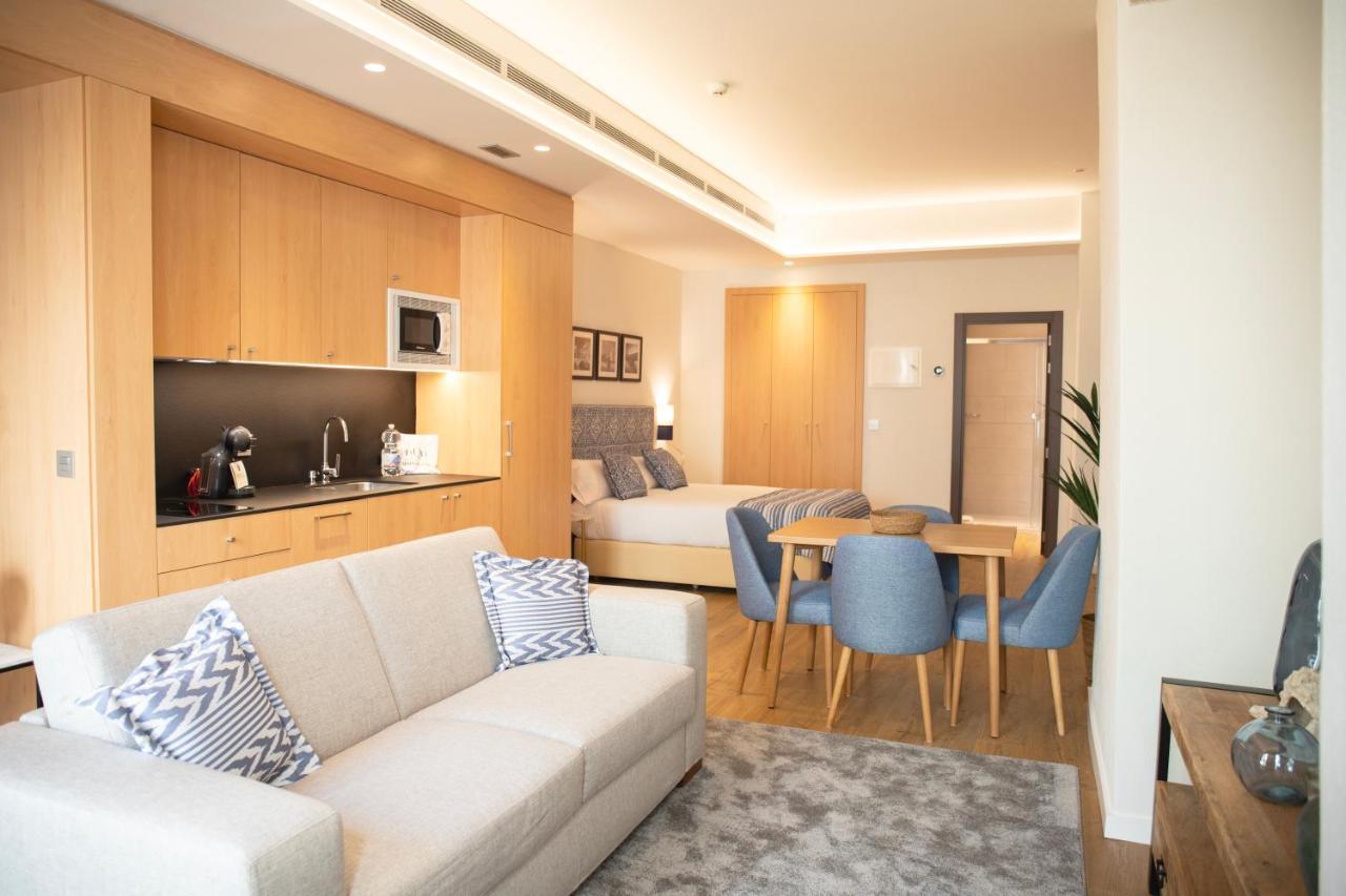 Nqn Aparts & Suites Sevilla Ngoại thất bức ảnh