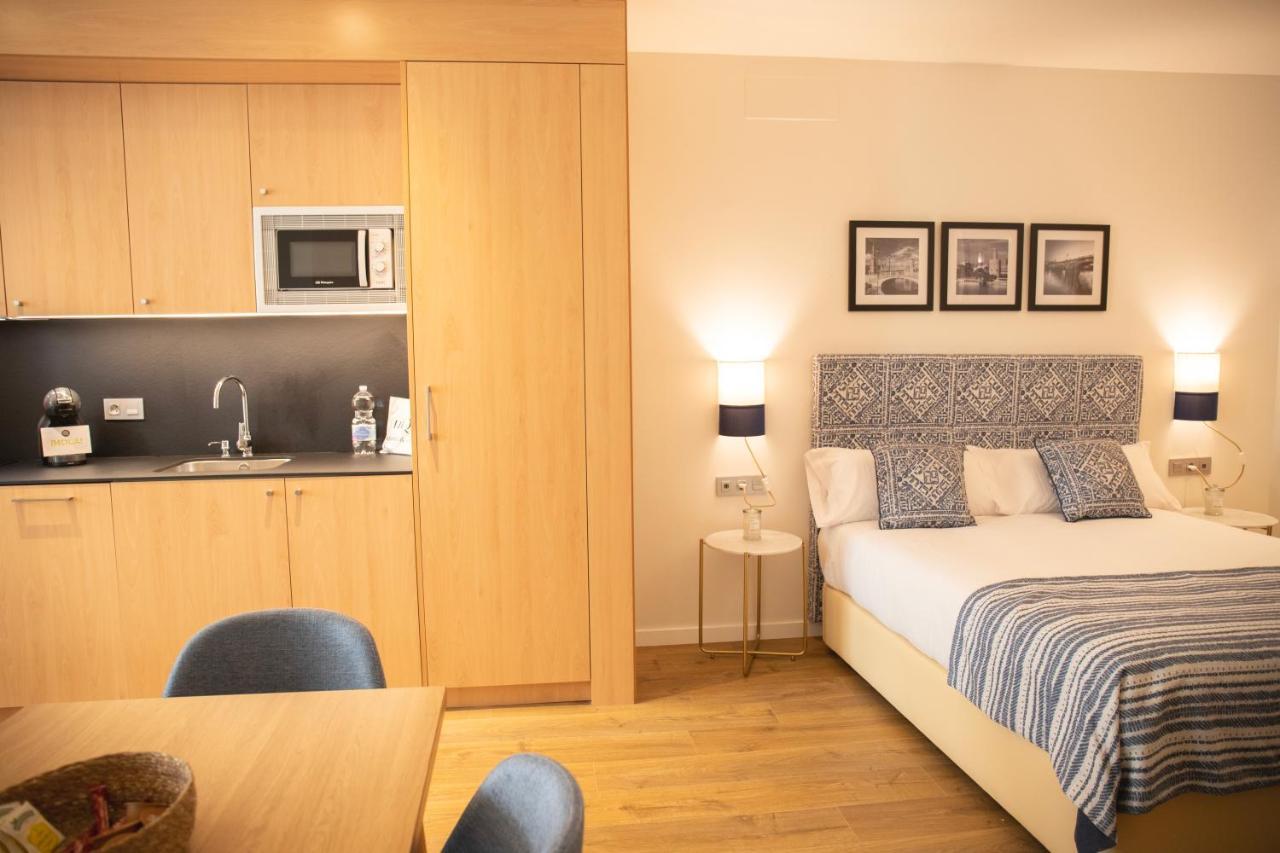 Nqn Aparts & Suites Sevilla Ngoại thất bức ảnh