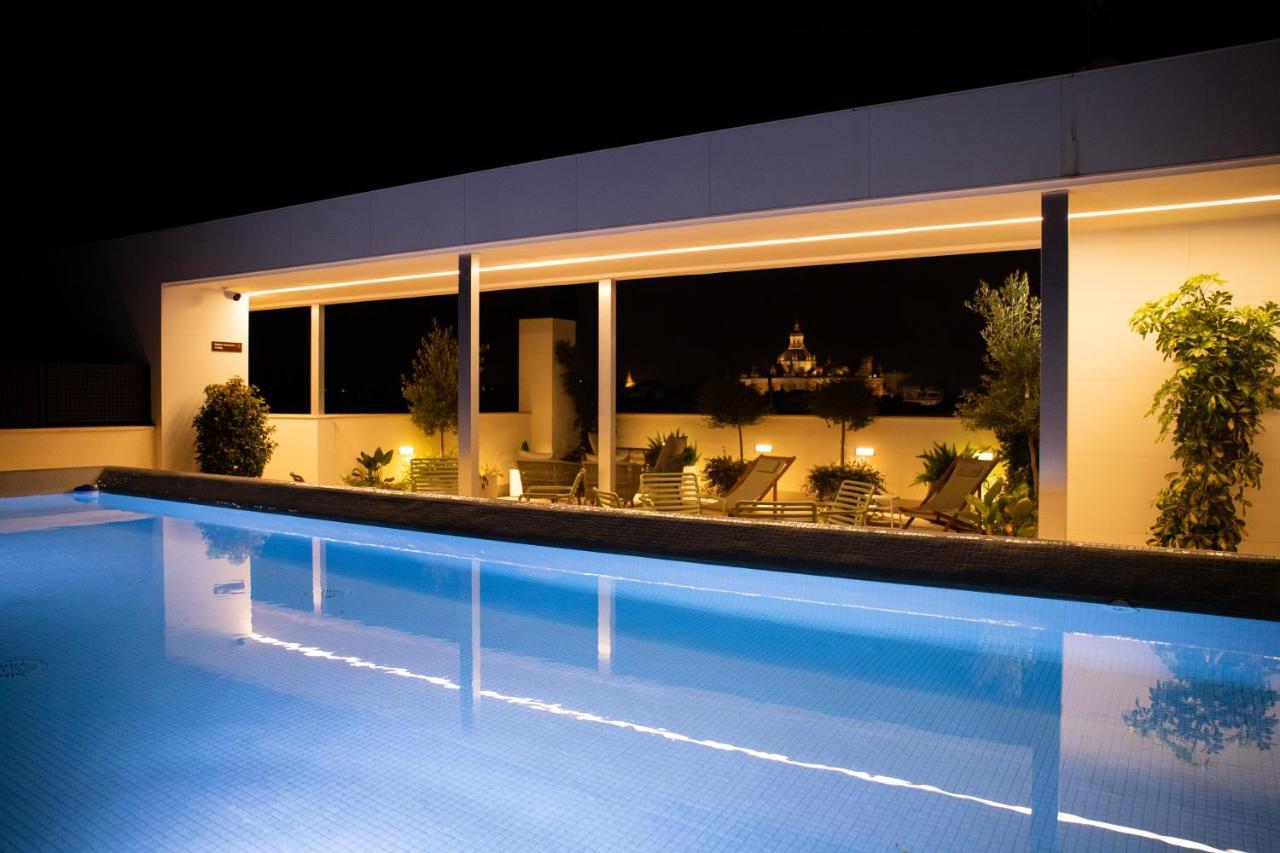 Nqn Aparts & Suites Sevilla Ngoại thất bức ảnh