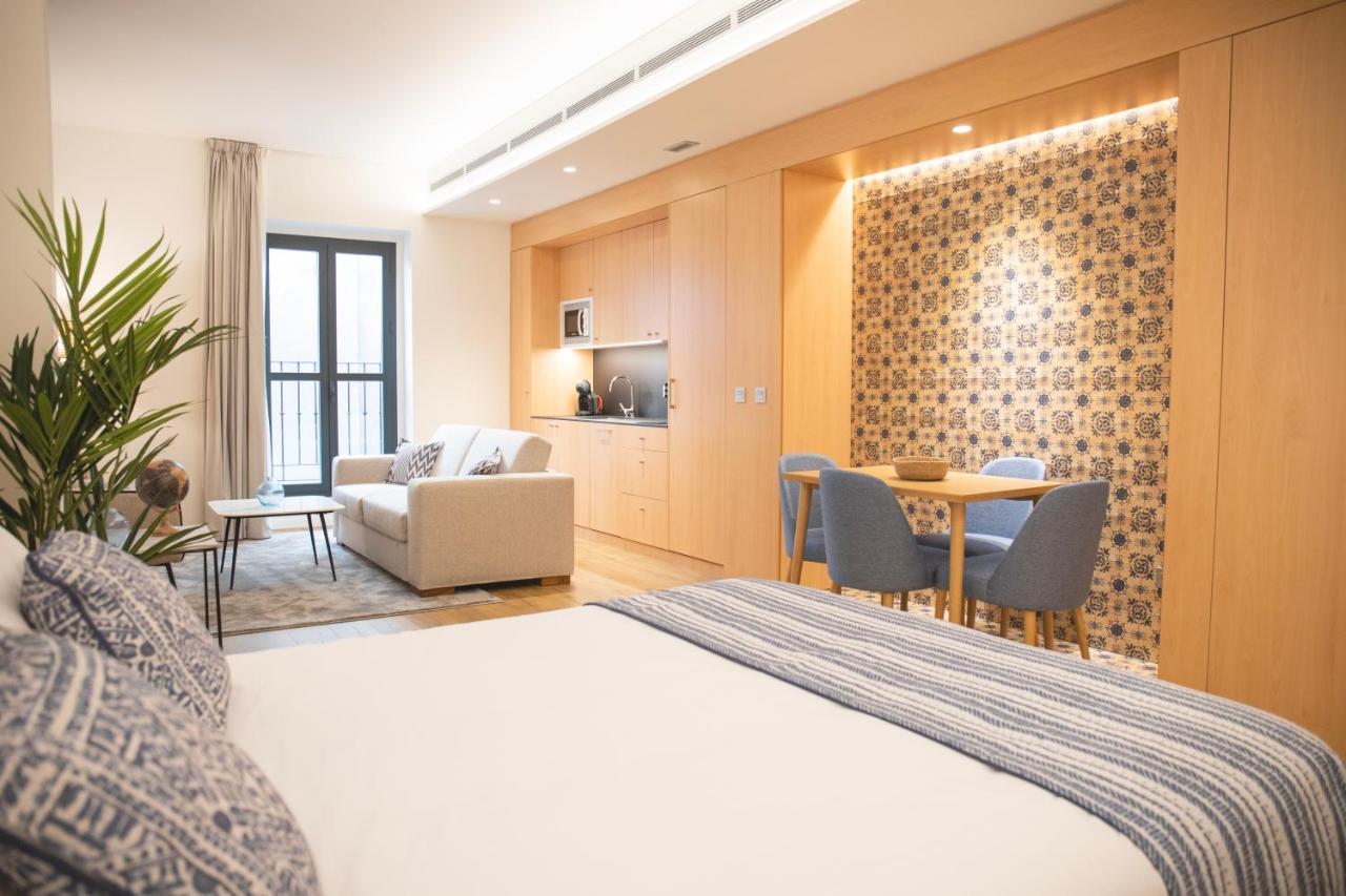 Nqn Aparts & Suites Sevilla Ngoại thất bức ảnh