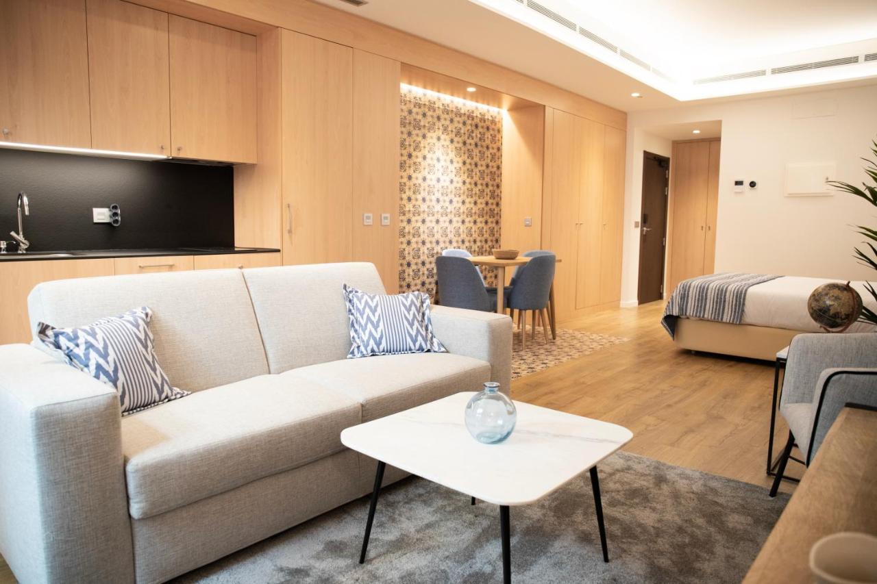 Nqn Aparts & Suites Sevilla Ngoại thất bức ảnh