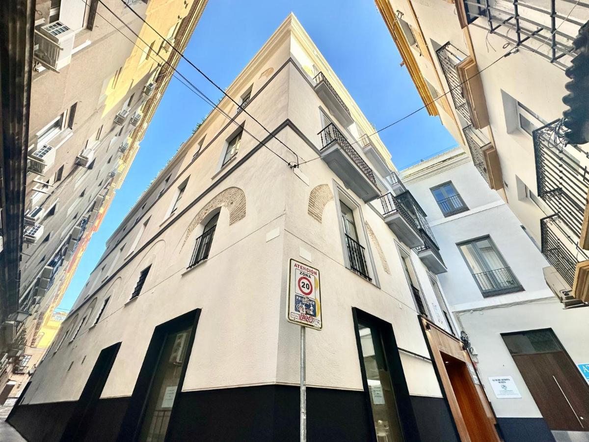 Nqn Aparts & Suites Sevilla Ngoại thất bức ảnh