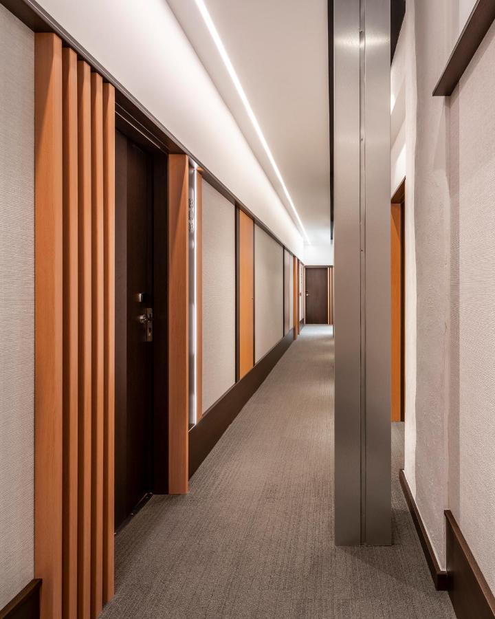 Nqn Aparts & Suites Sevilla Ngoại thất bức ảnh